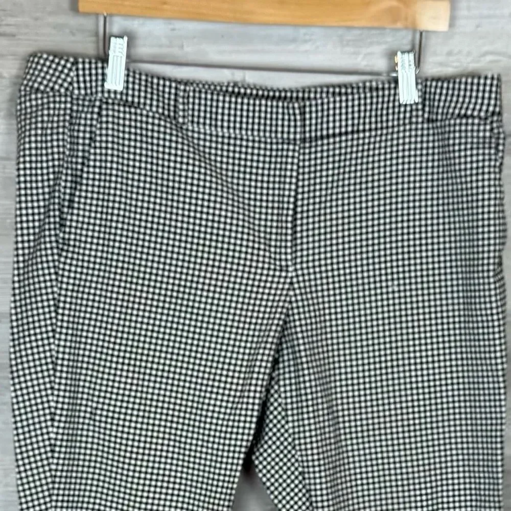 Michael Kors stylish monochrome